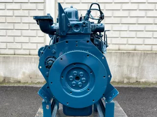 Dízelmotor Kubota D905 - 187698 (1)