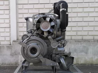 Dízelmotor Yanmar 2HE66R - 004324 (1)