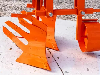 Eke 2 fejes, 15-23LE japán kistraktorokhoz, réselt, nyírócsapos, Komondor SER-2 (7)