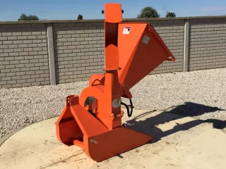 Faaprító (hidro-mechanikus működtetésű), saját hidraulikával, Komondor FA-H (6)