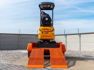 Force szállító pótkocsi, Force árokásókhoz, Komondor FPK-2000 (27)