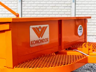 Force szállító pótkocsi, Force árokásókhoz, Komondor FPK-2000 (39)