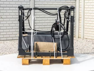 Homlokrakodó Iseki TA215F, TA235F, TA255F, TA275F típusú kistraktorokhoz, Komondor MHR-TA (3)