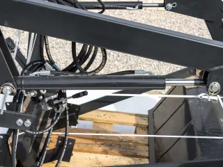 Homlokrakodó Iseki TA215F, TA235F, TA255F, TA275F típusú kistraktorokhoz, Komondor MHR-TA (9)