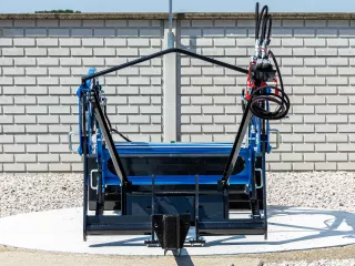 Homlokrakodó Iseki TG23 típusú japán kistraktorokhoz, Komondor PHR-TG23 (3)