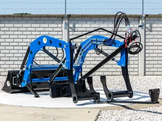 Homlokrakodó Iseki TG23 típusú japán kistraktorokhoz, Komondor PHR-TG23 (4)