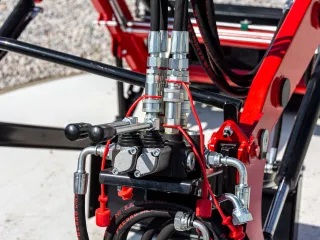 Homlokrakodó Yanmar F-200 típusú japán kistraktorokhoz, Komondor PHR-F-200 (8)