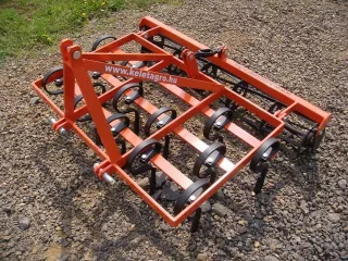 Kombinátor 140 cm-es, japán kistraktorokhoz, rugóskapákkal és rögtörővel, Komondor SKO-140 (6)