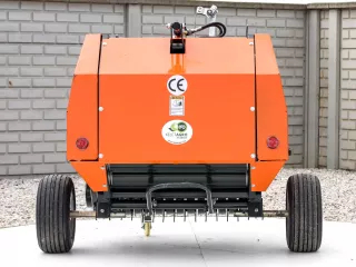 Körbálázó japán kistraktorokhoz, 50x70cm, Komondor RKB-850 (3)