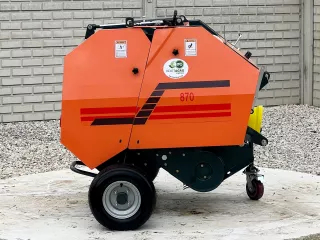 Körbálázó japán kistraktorokhoz, 60x70cm, hálós kötözésű, Komondor RKB-870N (5)