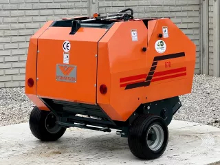 Körbálázó japán kistraktorokhoz, 60x70cm, hálós kötözésű, Komondor RKB-870N (6)