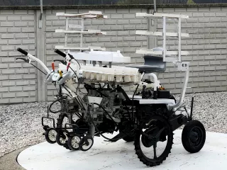 Palántázó Yanmar PH2R, önjáró (2)