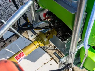 Permetező (Függesztett, 200 l-es, Axiál), Komondor FAP-200 (10)