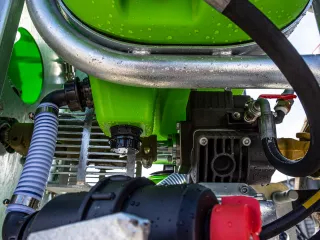 Permetező (Függesztett, 200 l-es, Axiál), Komondor FAP-200 (11)