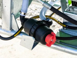 Permetező (Függesztett, 200 l-es, Axiál), Komondor FAP-200 (13)