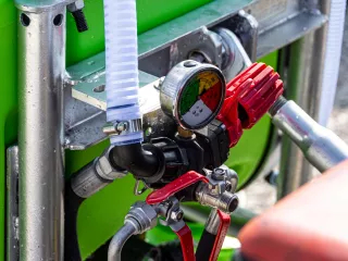 Permetező (Függesztett, 200 l-es, Axiál), Komondor FAP-200 (15)