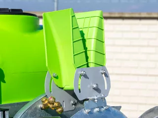 Permetező (Függesztett, 200 l-es, Axiál), Komondor FAP-200 (16)