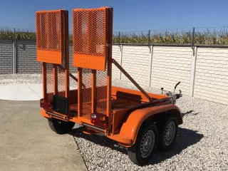 Pótkocsi Komondor FPK-1500 (2)