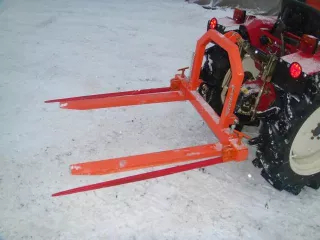 Raklapvilla, bálatüskével, kistraktorhoz, Komondor RVBT-300 (6)