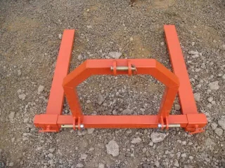 Raklapvilla japán kistraktorhoz, Komondor RV-300 (3)