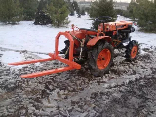 Raklapvilla japán kistraktorhoz, Komondor RV-300 (4)