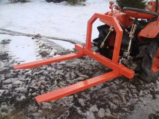 Raklapvilla japán kistraktorhoz, Komondor RV-300 (5)