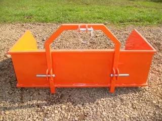 Szállító láda 130 cm-es, japán kistraktorokhoz, Komondor SZL-130 (3)