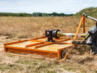 Szárzúzó 125 cm-es, japán kistraktorokhoz, Komondor SRZ-125 (10)