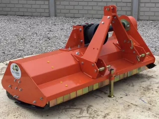 szárzúzó 145 cm-es, vízszintes tengelyű (erősített hajtóművel) (6)