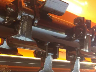 szárzúzó 145 cm-es, vízszintes tengelyű (erősített hajtóművel) (8)