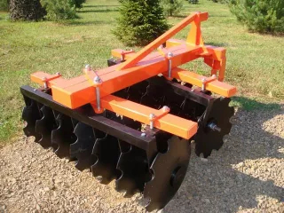 Tárcsa 110 cm-es, japán kistraktorokhoz, Komondor SFT-110 (2)